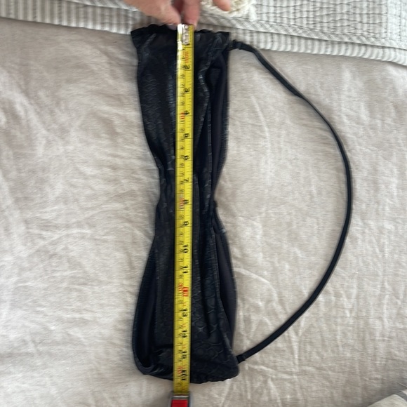 Skull Bikini Top - Picture 4 of 7